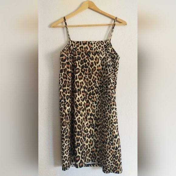 Sexy ZARA Leopard Print Mini Dress Size Small Stretchy - Picture 2 of 3